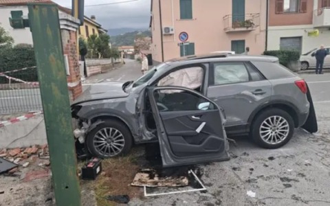 Tragico schianto a Luni: perde la vita un 23enne di Massa