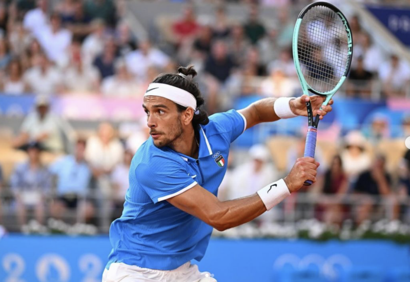 Lorenzo Musetti avanza agli Australian Open superando Collignon