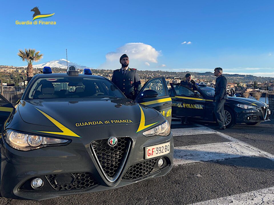 Denunciata escort per evasione fiscale dalla Guardia di Finanza