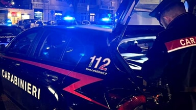 Due giovani arrestati per rapine a Lucca: la 23enne ai domiciliari